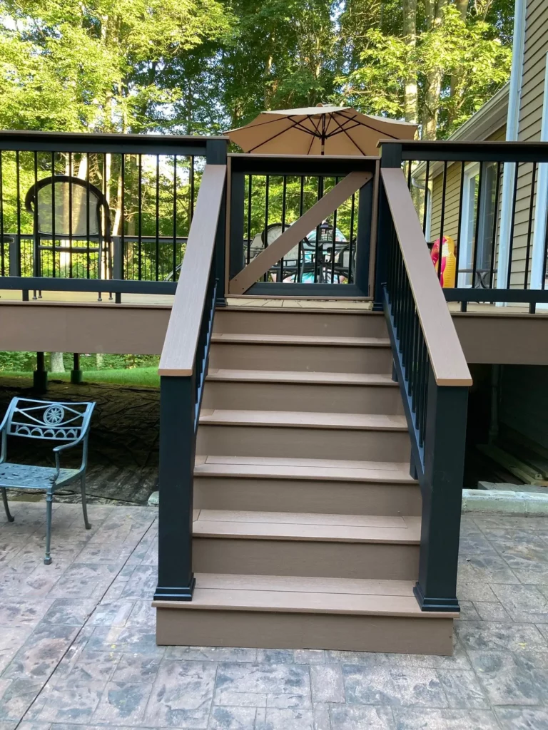 composite deck railing and stairs